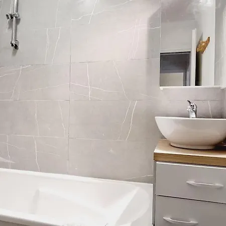 *l'oasis Du Coeur De Ville*spacieux Et Moderne * Gravelines